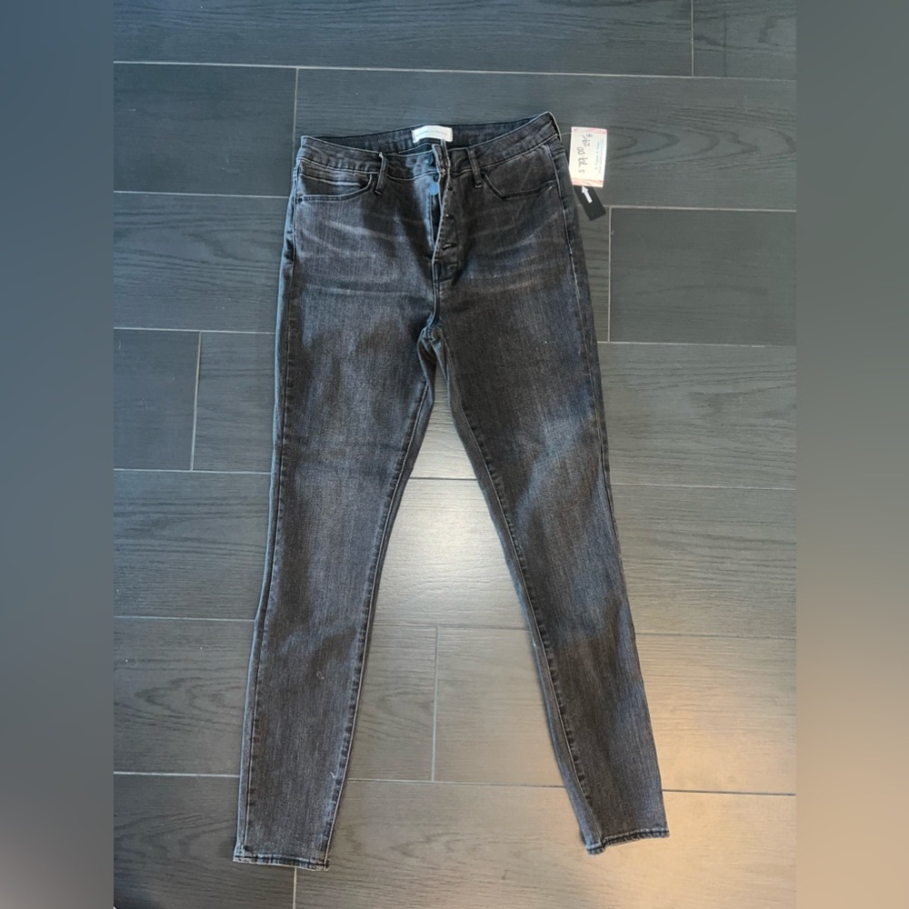 NWT - High Rise - Articles of Society jeans - size 29/8